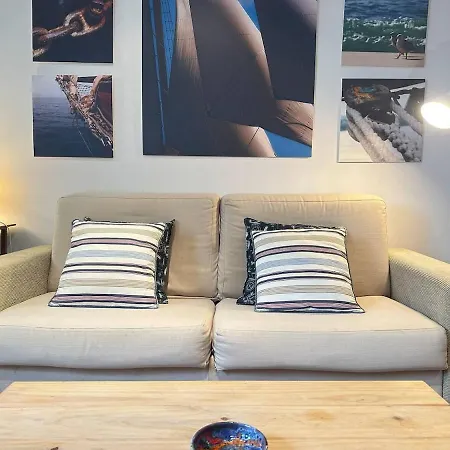 Urban Refuge, In The Area Apartman Vigo